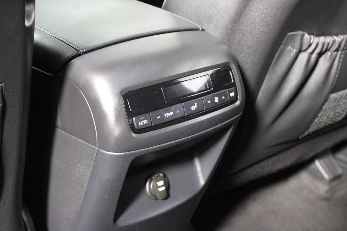 Used 2025 Hyundai Palisade SEL FWD image 26
