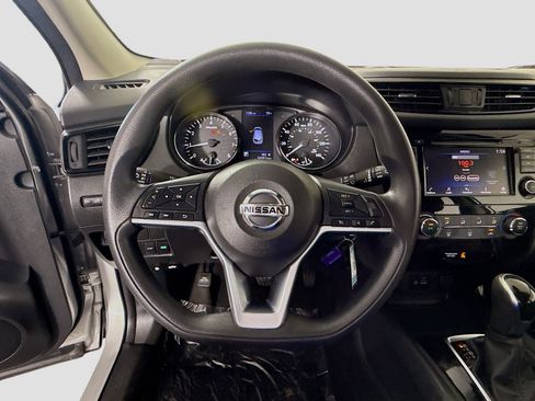 Used 2020 Nissan Rogue Sport S w/ Appearance Package FWD image 13