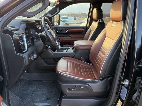 Used 2024 GMC Sierra 2500 Denali Ultimate image 13