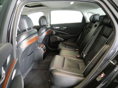 Used 2019 Kia K900 Luxury w/ VIP Package AWD/4WD image 26