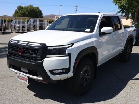 New 2026 Nissan Frontier PRO-4X w/ Pro-4x Convenience Package image 8