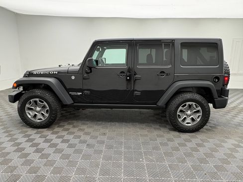 Used 2018 Jeep Wrangler Unlimited Rubicon w/ Dual Top Group AWD/4WD image 10