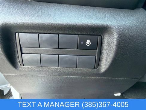Used 2023 Nissan Kicks SR w/ SR Premium Package FWD image 22