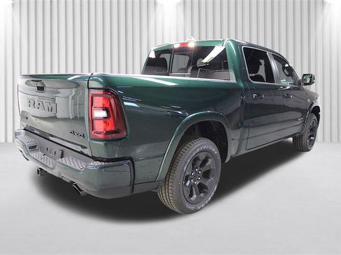 New 2026 RAM 1500 4x4 Crew Cab image 3