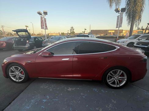 Used 2014 Tesla Model S P85 image 14