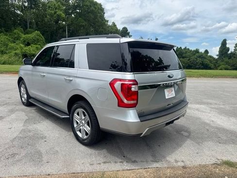 Used 2019 Ford Expedition XLT w/ Equipment Group 202A RWD image 5