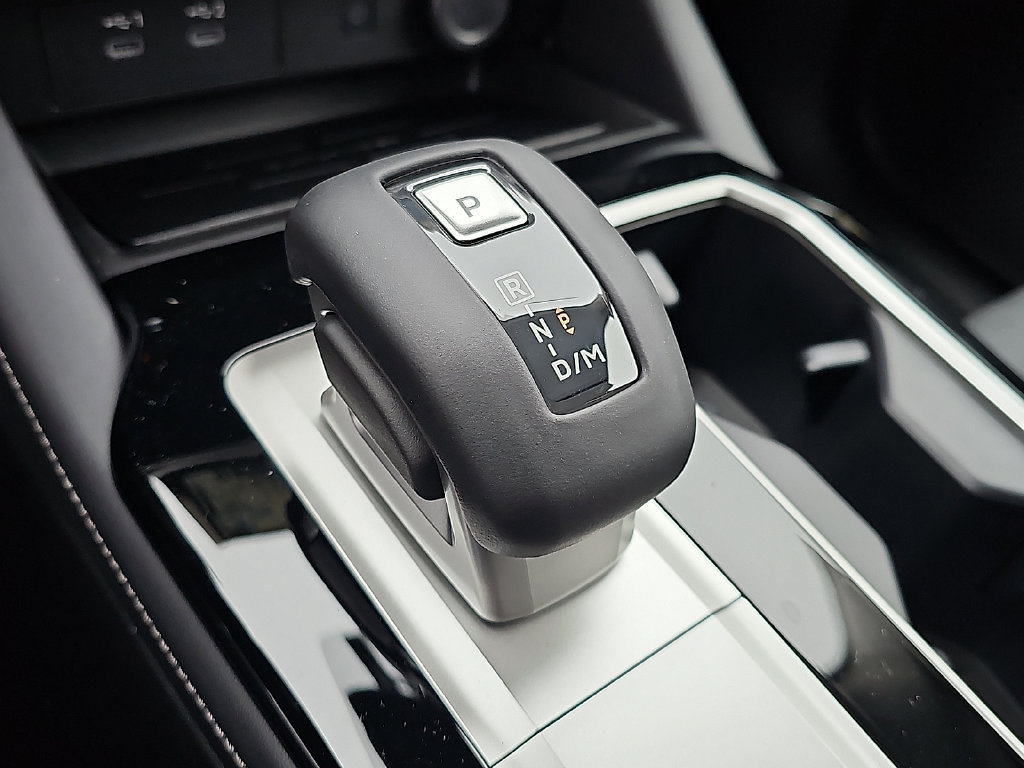 New 2026 Mitsubishi Outlander SE AWD/4WD image 11