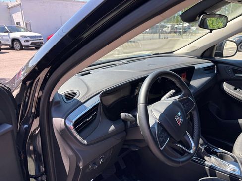Used 2025 Buick Encore GX Preferred FWD image 34
