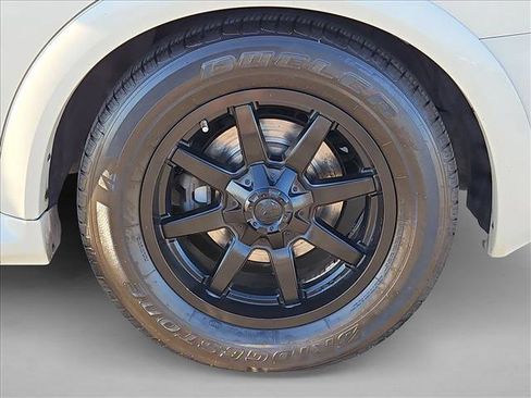 Used 2019 Nissan Armada Platinum w/ Captain's Chairs Package image 27