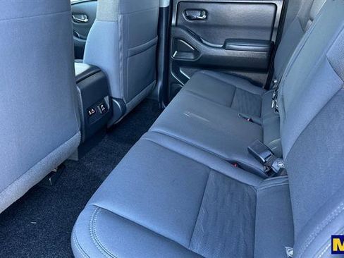 Used 2023 Nissan Frontier SV w/ SV Convenience Package image 14