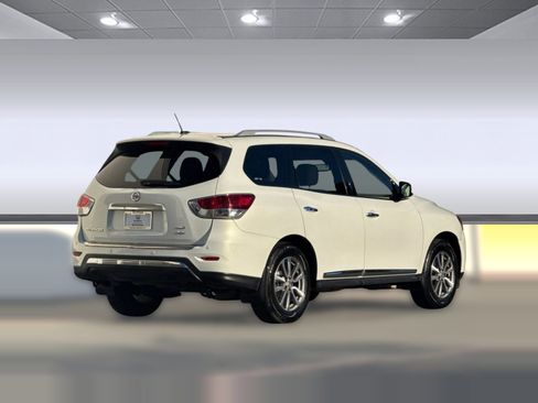 Used 2014 Nissan Pathfinder SL w/ Cargo Package image 8