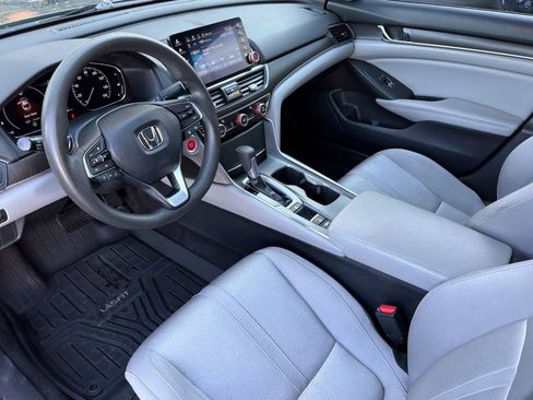 Used 2018 Honda Accord EX image 13