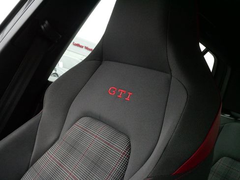 Certified 2024 Volkswagen GTI S FWD image 31