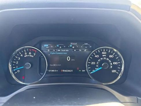 Used 2015 Ford F150 Lariat w/ Equipment Group 502A Luxury AWD/4WD image 10