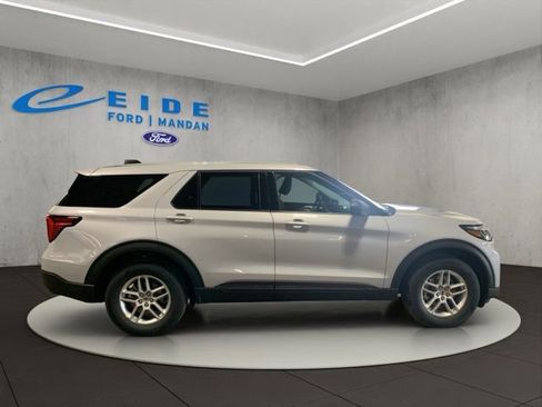 New 2026 Ford Explorer Active AWD/4WD image 3