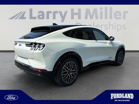 Used 2024 Ford Mustang Mach-E Premium AWD/4WD image 5