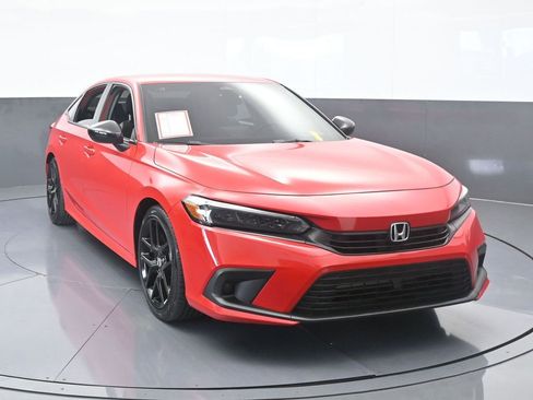 Used 2024 Honda Civic Sport image 9