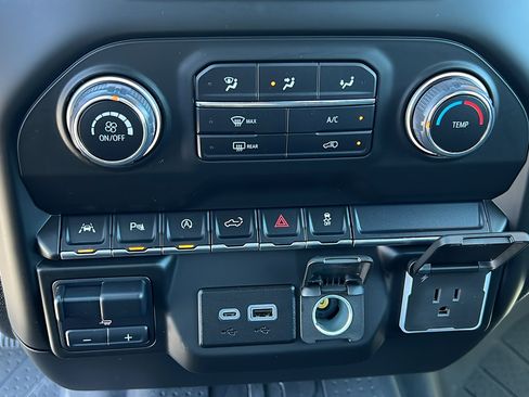 Certified 2025 Chevrolet Silverado 1500 W/T w/ WT Safety Package AWD/4WD image 20