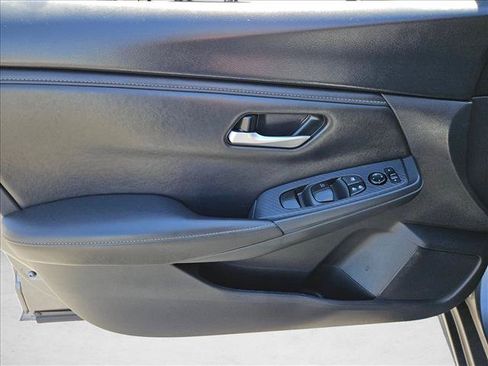 Used 2025 Nissan Sentra SV w/ Trunk Package FWD image 9