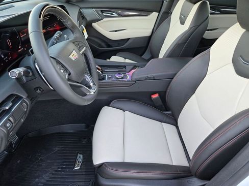 New 2026 Cadillac CT5 V w/ LPO, ONYX Package image 8