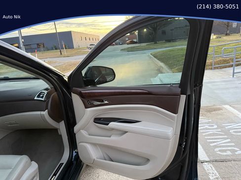 Used 2015 Cadillac SRX Luxury w/ Driver Awareness Package image 37