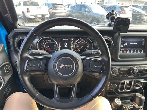 Used 2022 Jeep Gladiator Sport AWD/4WD image 10