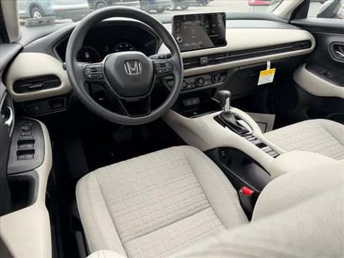 New 2026 Honda HR-V LX image 5