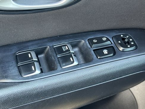 Used 2019 Kia Soul FWD image 14