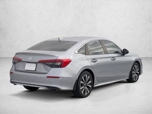 Used 2024 Honda Civic EX image 5