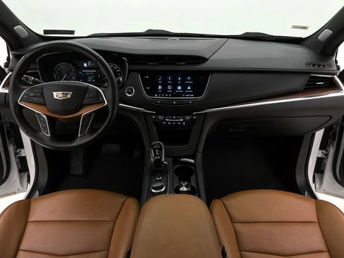 Used 2020 Cadillac XT5 Premium Luxury AWD/4WD image 23
