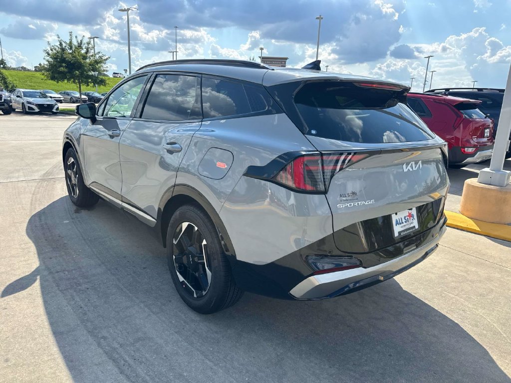 New 2026 Kia Sportage SX FWD image 6