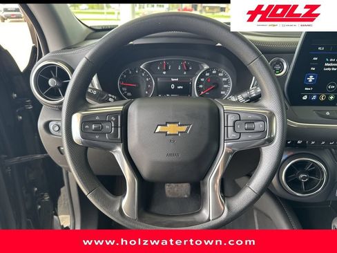 Certified 2025 Chevrolet Blazer LT AWD/4WD image 9
