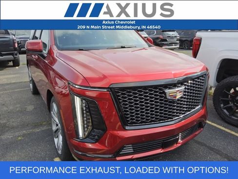 Used 2025 Cadillac Escalade Sport Platinum AWD/4WD image 1