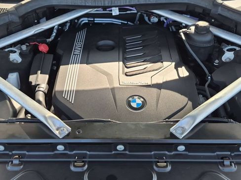 Used 2021 BMW X7 xDrive40i w/ Cold Weather Package AWD/4WD image 24