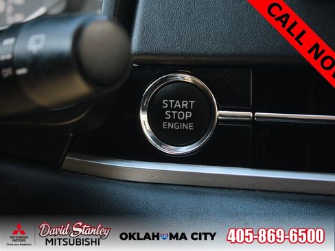 Used 2023 Mitsubishi Outlander SE Black Edition image 22