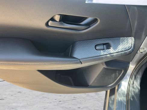 Used 2024 Nissan Sentra SV FWD image 19