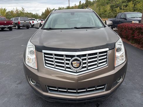 Used 2014 Cadillac SRX Luxury image 3