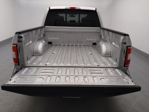 Used 2018 Ford F150 XLT w/ Equipment Group 302A Luxury AWD/4WD image 29