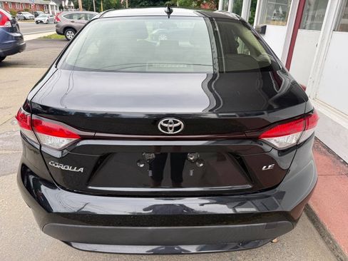 Used 2020 Toyota Corolla LE FWD image 7