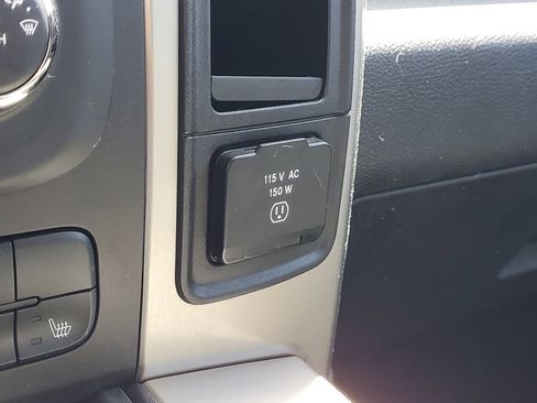 Used 2015 RAM 1500 Big Horn AWD/4WD image 25