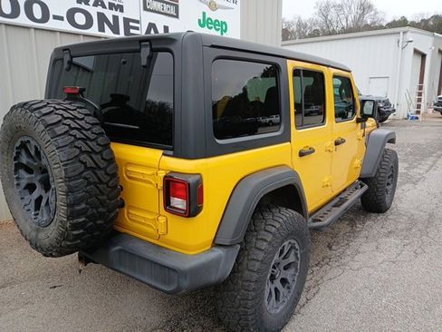 Used 2019 Jeep Wrangler Unlimited Sport S image 3
