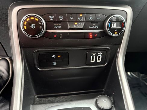 Used 2019 Ford EcoSport SE image 26
