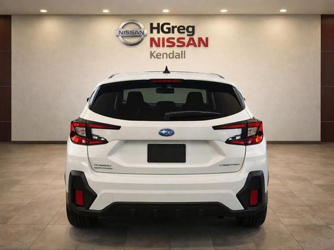 Used 2024 Subaru Crosstrek 2.0i AWD/4WD image 6