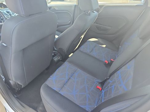 Used 2013 Ford Fiesta SE image 15