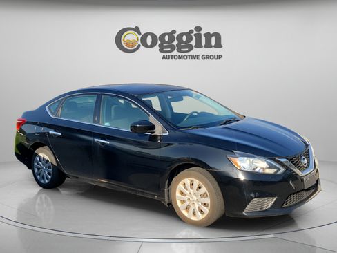 Used 2017 Nissan Sentra SV FWD image 6