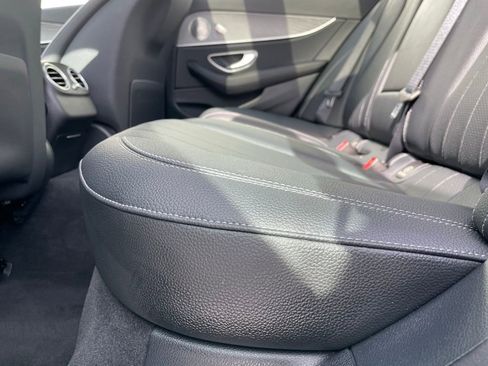 Used 2021 Mercedes-Benz E 350 E 350 image 40