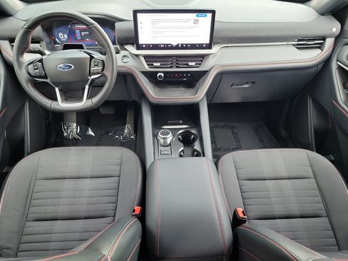 Used 2025 Ford Explorer ST-Line AWD/4WD image 18