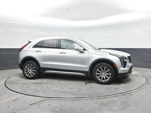 Used 2019 Cadillac XT4 Premium Luxury w/ Enhanced Visibility Package AWD/4WD image 7