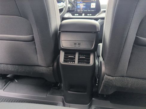 New 2026 Chevrolet Equinox LT w/ LPO, Floor Liner Package image 16