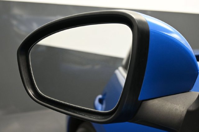 Used 2025 Nissan Sentra SV w/ All-Weather Package FWD image 4
